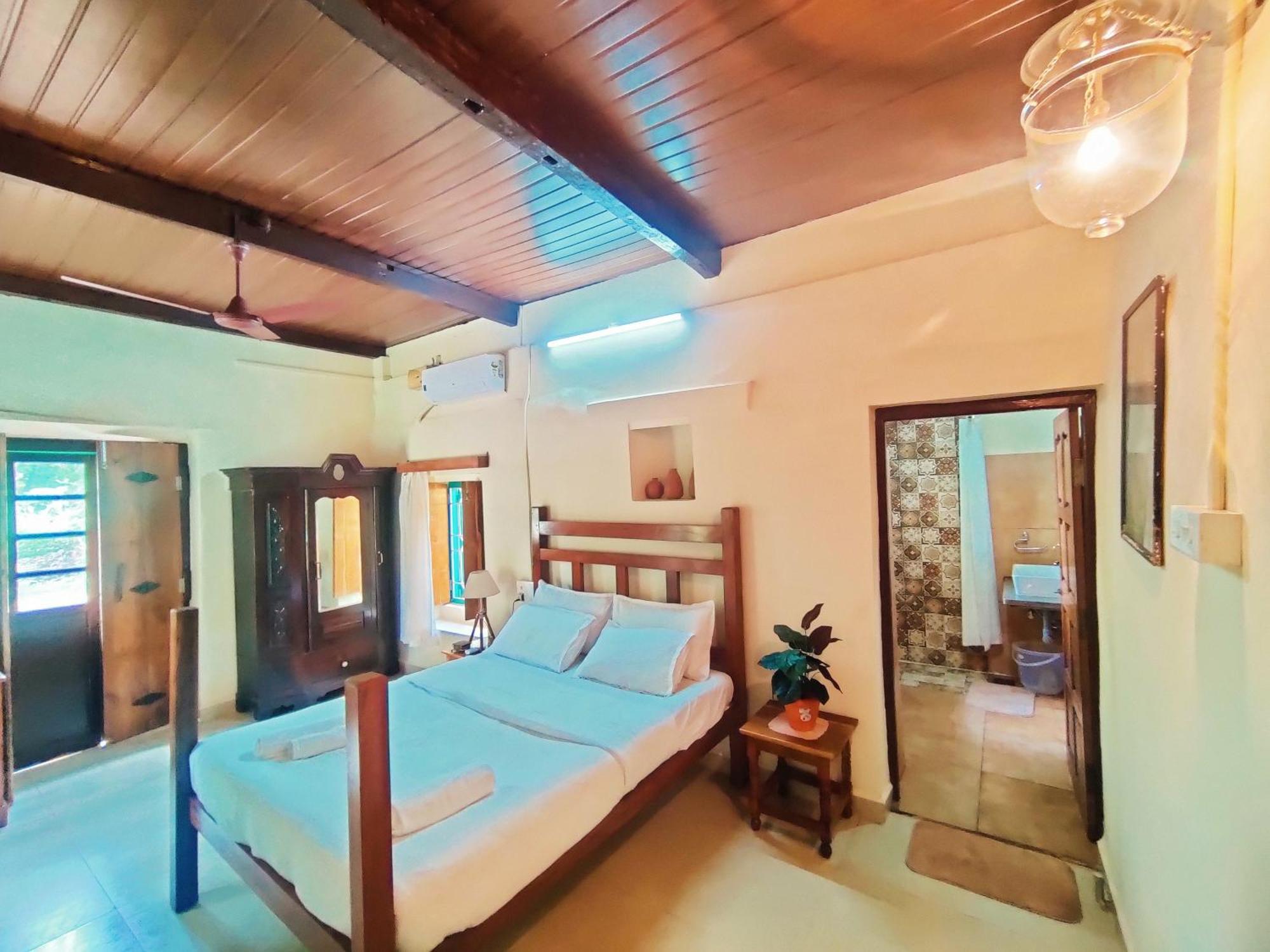 The Bungalow Bogmalo An 1880 Indo Portuguese Heritage Beach Villa South Goa Ngoại thất bức ảnh