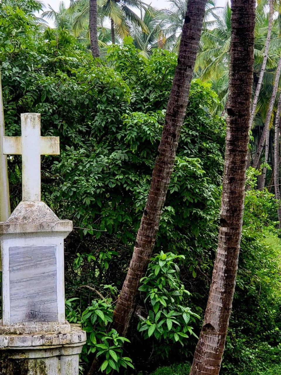 The Bungalow Bogmalo An 1880 Indo Portuguese Heritage Beach Villa South Goa Ngoại thất bức ảnh